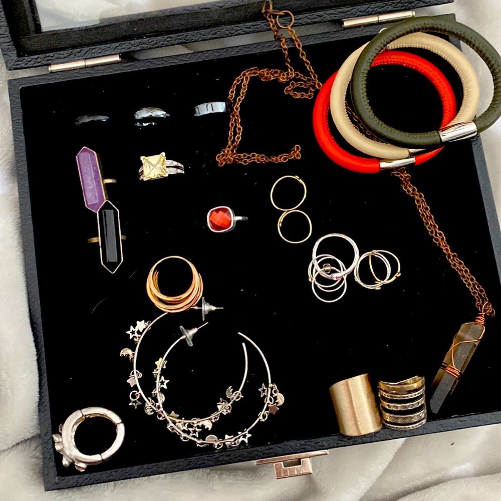 Jewelry lot. Smoke free home